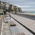 à Deux Pas De La Et Des Commerces Hébergement de vacances Le Tréport